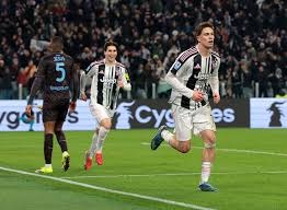 全运会乒乓球资格赛混双1／32决赛，林高远／刘诗雯组合顺利晋级