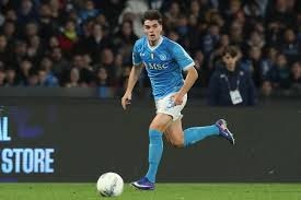 2025年斯诺克世界大奖赛：老将宾汉姆力克特鲁姆普挺进决赛