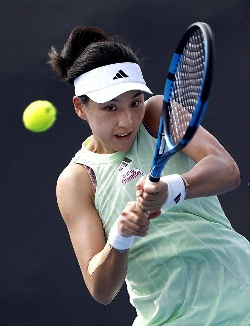 在英超激烈 在英超激烈